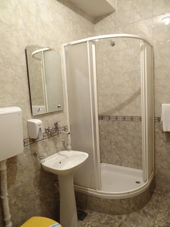 Nasa Tvrdava Guest Accommodation Novi Sad Exterior foto